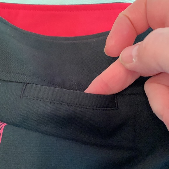 ADIDAS CLIMACOOL Skirt with attached inner tights. Size 6. Black and pink - Picture 9 of 16